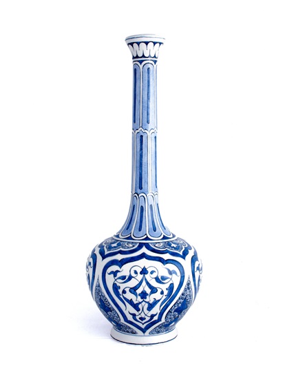Teardrop Vase with Rumi Design, Original Iznik Tile 28cm PDO